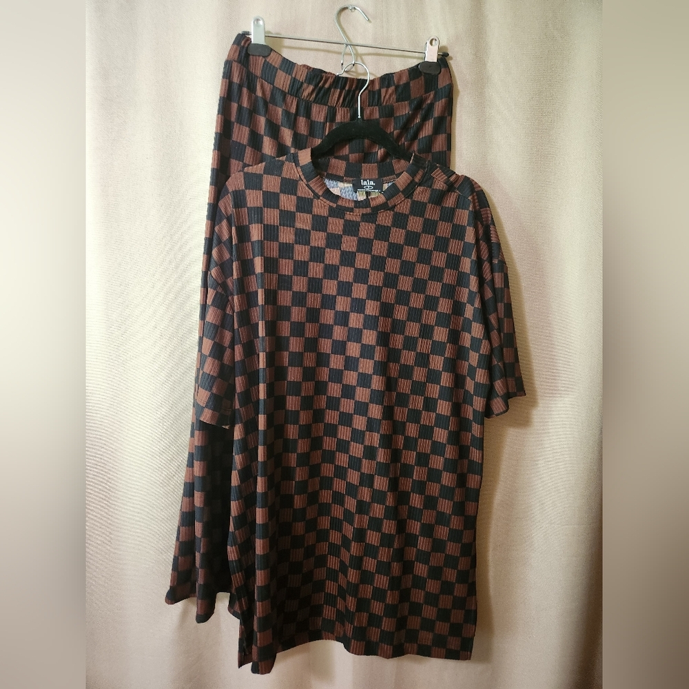 NWOT- DRESSED IN LALA SET